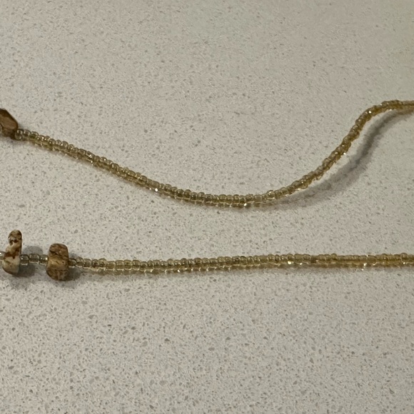 Lovely earthy tone stone and glass beaded necklace - Picture 3 of 7